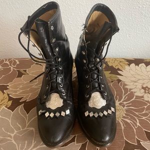 Laredo Lace Up Fringe Toe Boots